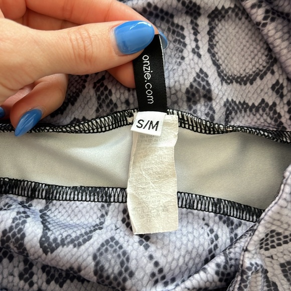 Onzie Biker shorts - Picture 3 of 3